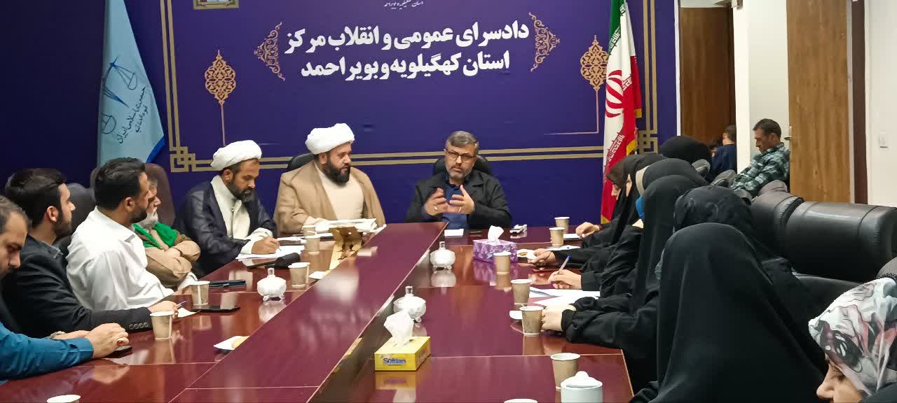 لزوم بهره‌گیری از زبان هنر در جهت ترویج فرهنگ های اصیل ایرانی و قرآنی برای نسل نوجوان امروز